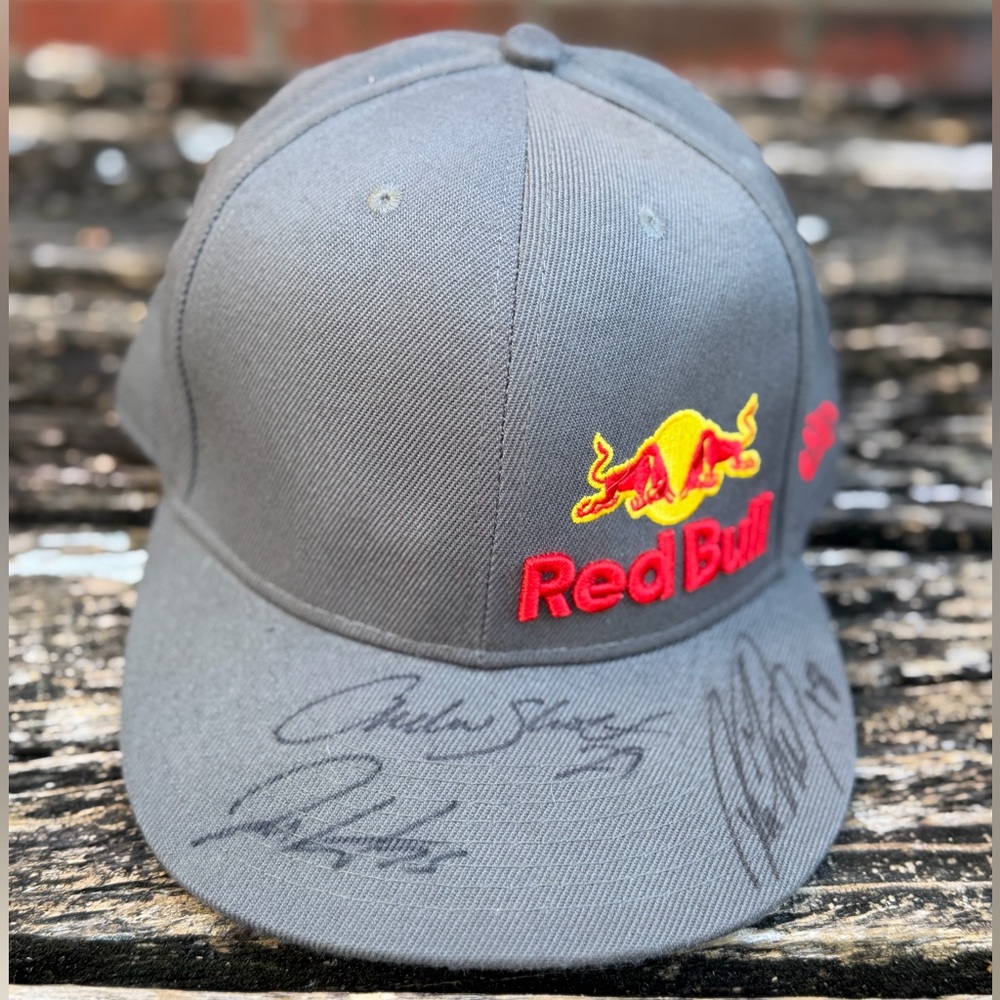 RARE Authentic Red Bull New Era Autographed Athlete Only 7 3/8 Fitted Hat M3